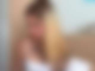 Live cam show with Julia - Ass Bouncing on Adult Interactions