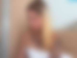 Julia's Live Sex Cam Show
