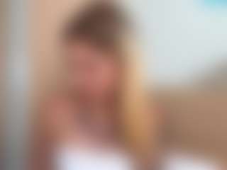Julia's Live Sex Cam Show