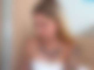 Julia's Live Sex Cam Show