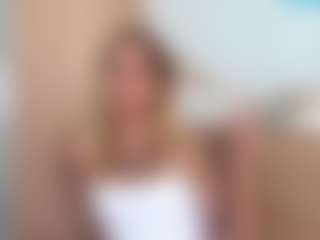 Julia's Live Sex Cam Show