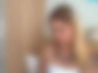 Julia's Live Sex Cam Show