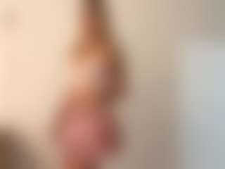Julia's Live Sex Cam Show