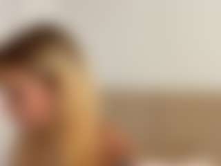 Julia's Live Sex Cam Show