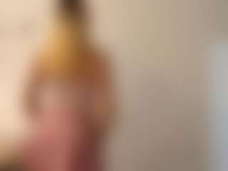 Julia's Live Sex Cam Show