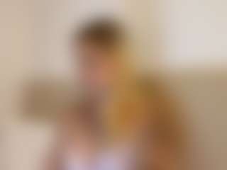 Julia's Live Sex Cam Show