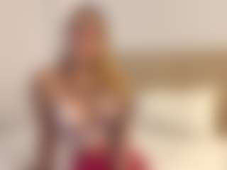 Julia's Live Sex Cam Show