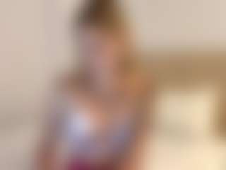 Julia's Live Sex Cam Show