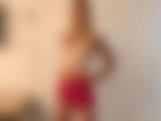 Julia's Live Sex Cam Show
