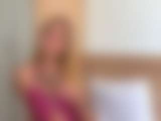 Live cam show with Julia - Skinny Teen (18+) on Camsoda