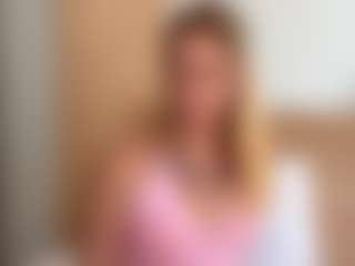 Julia's Live Sex Cam Show