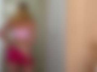 Julia's Live Sex Cam Show