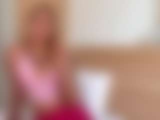 Julia's Live Sex Cam Show
