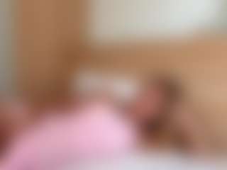 Julia's Live Sex Cam Show