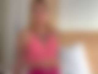 Julia's Live Sex Cam Show