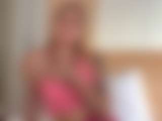 Julia's Live Sex Cam Show