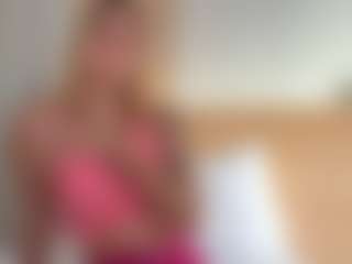 Julia's Live Sex Cam Show