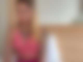 Julia's Live Sex Cam Show