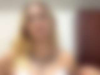 Julia's Live Sex Cam Show