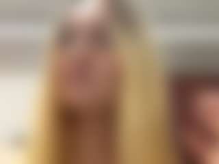 Julia's Live Sex Cam Show