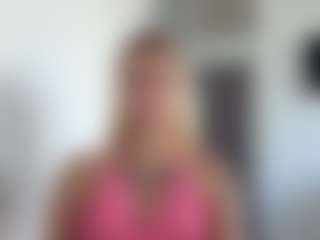 Live cam show with Julia - Body Massage on CamwithHer