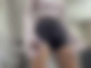 Julia's Live Sex Cam Show