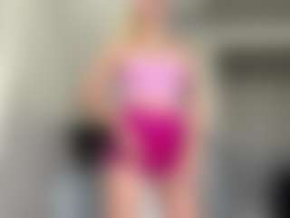 Julia's Live Sex Cam Show