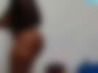 CurvyHun's Live Sex Cam Show