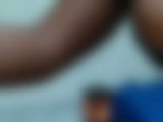 CurvyHun's Live Sex Cam Show