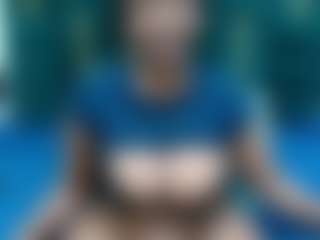 CurvyHun's Live Sex Cam Show