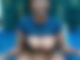 CurvyHun's Live Sex Cam Show