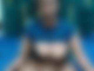 CurvyHun's Live Sex Cam Show