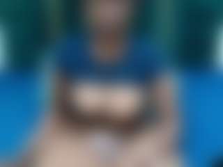 CurvyHun's Live Sex Cam Show