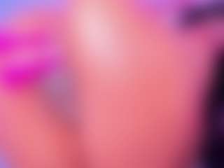 Elsalondoonn's Live Sex Cam Show