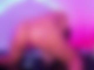 Elsalondoonn's Live Sex Cam Show