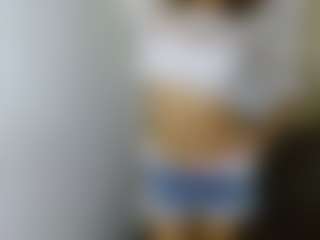 Live cam show with Kiarablow - New White on MyBangCams | colombia