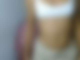 Kiarablow's Live Sex Cam Show