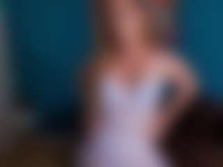 Live cam show with Samantha-Lauren - Toys on intimatelivegirls.com
