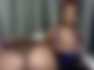 Slimmie-coochie's Live Sex Cam Show