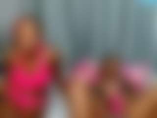 Live cam show with Slimmie-coochie - Average on CamwithHer