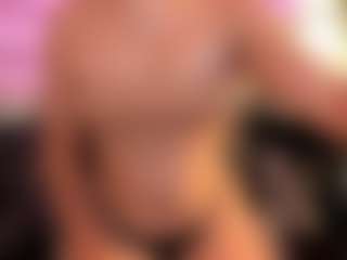 soy-thamara's Live Sex Cam Show
