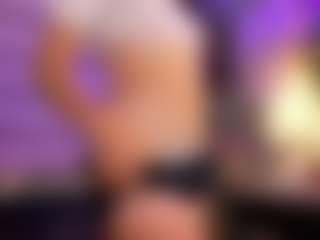 soy-thamara's Live Sex Cam Show