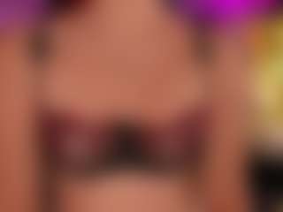 soy-thamara's Live Sex Cam Show