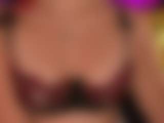 soy-thamara's Live Sex Cam Show