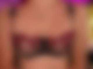 soy-thamara's Live Sex Cam Show