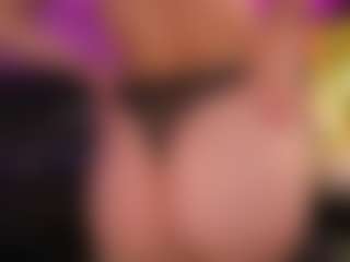 soy-thamara's Live Sex Cam Show