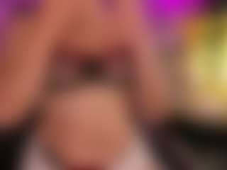 soy-thamara's Live Sex Cam Show