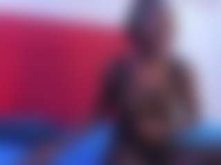 Live cam show with cataleyaceleste - Athletic Ebony on crypto-cams