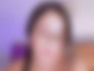 EmilyRamirezz's Live Sex Cam Show