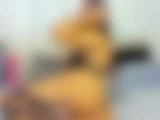 Live cam show with koraldoll01 - Spank on WildCum
